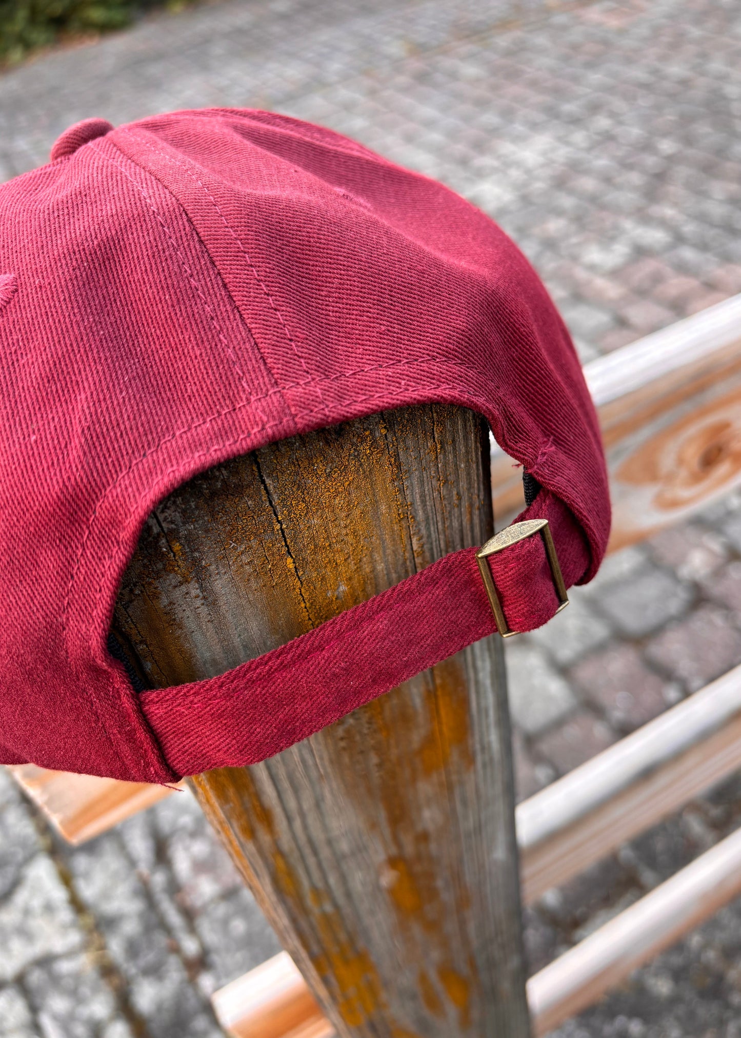 Cap Carla Burgundy