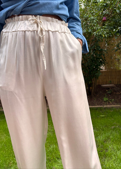 Hose Vegas Creme